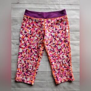 Nike‎ Dri Fit Kids Girls Athletic Capris Leggings Multicolor Abstract Print M